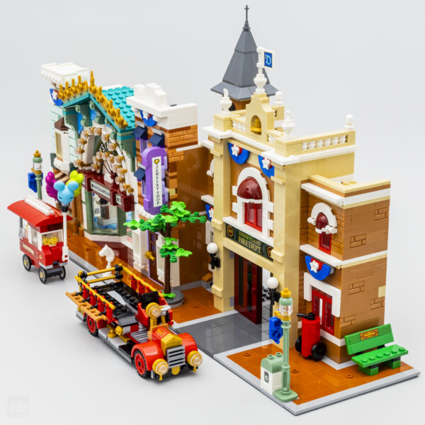 Recensione del set Lego Disney 43302 Main Street USA (11 episodi)
