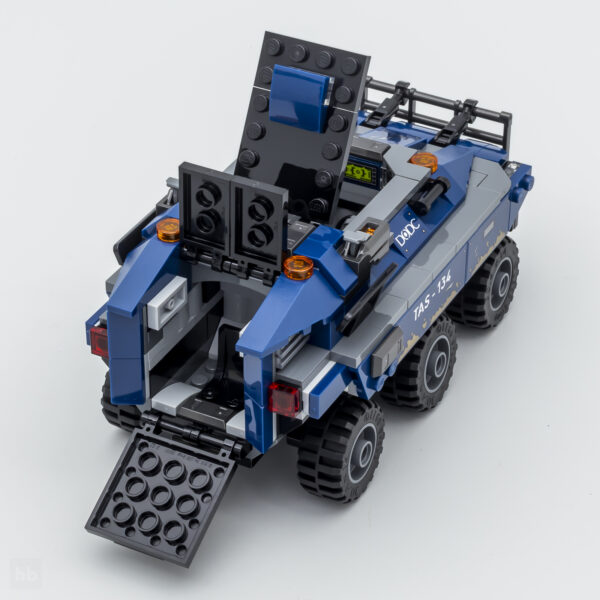 Recensione del set LEGO Marvel 76349 Spider-Man, trasporto in prigione e inseguimento (4/10).