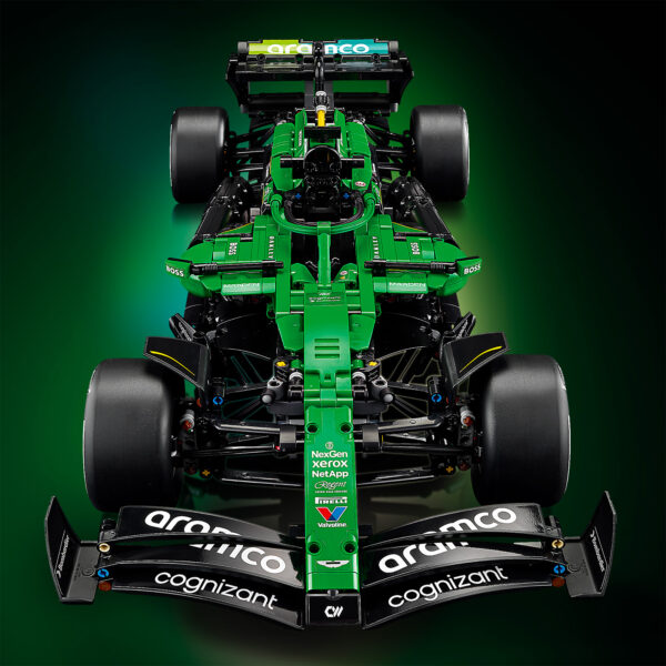 Lego Technic 42240 Aston Martin Aramco AMR25 3